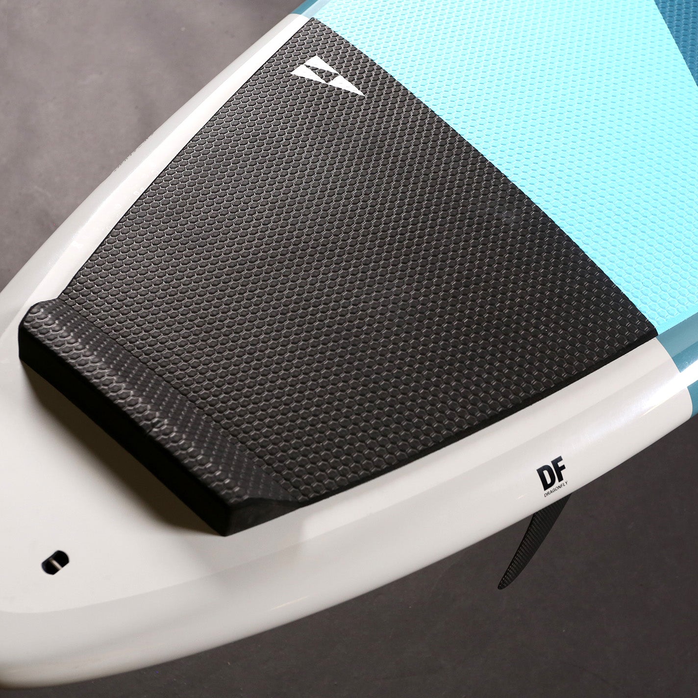 Saber 10'6'' x 30.0''