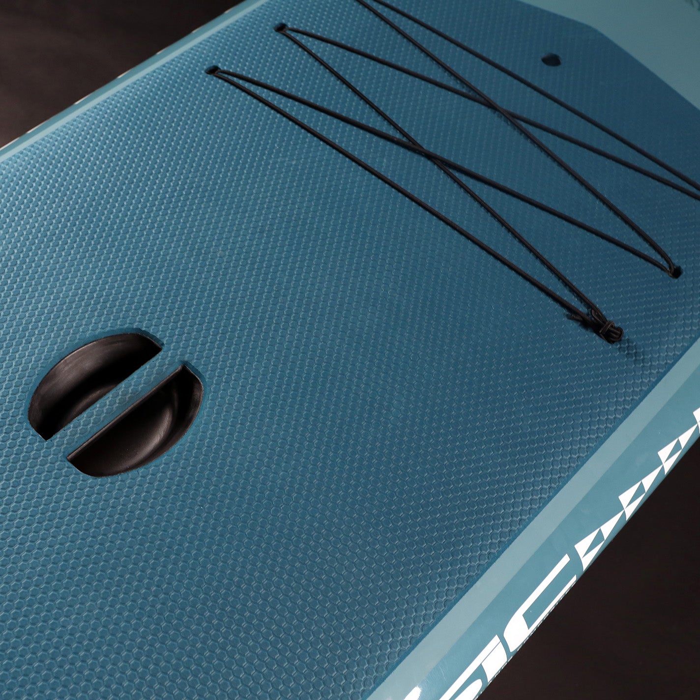 Saber 10'6'' x 30.0''