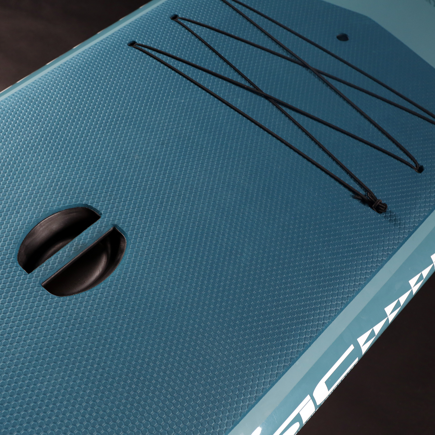 Saber 10'6'' x 30.0''