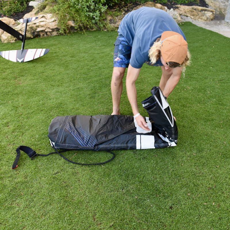 Tutorial on how to inflate a SIC Maui wingfoil wing